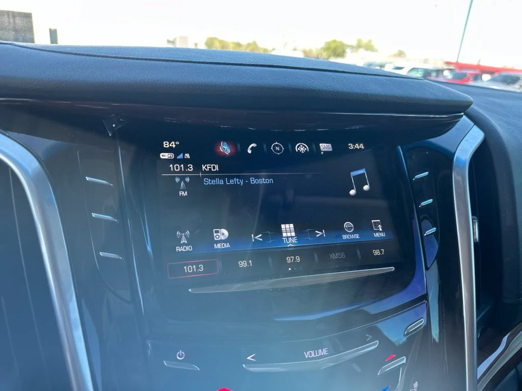 Used 2018 BLACK RAVEN Cadillac Luxury image 15