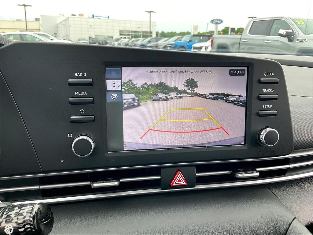 Used 2025 Abyss Black Hyundai SE image 18