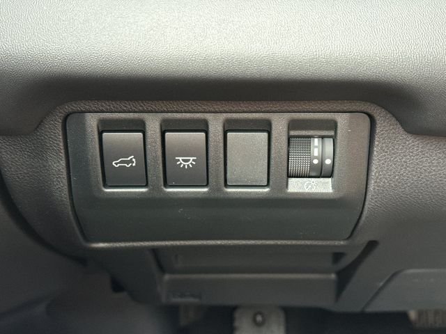 New 2026 CRYSTAL WHITE PEARL Subaru Limited 7-Passenger image 35