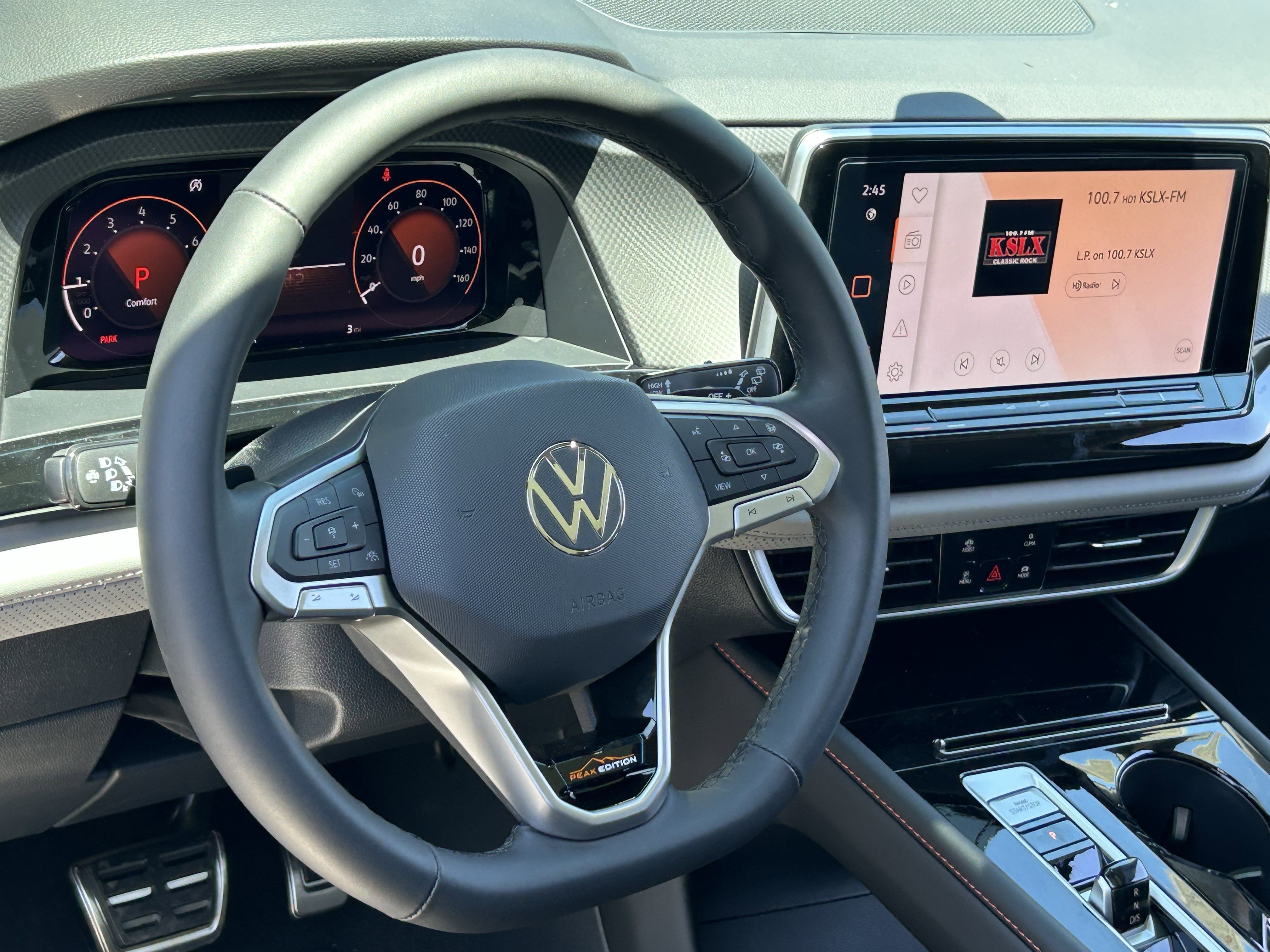 New 2026 Deep Black Pearl Volkswagen 2.0T Peak Edition image 19