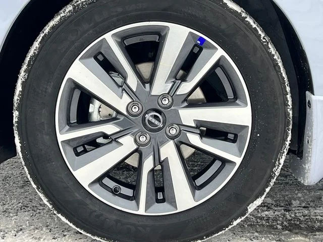 2025 Nissan Versa Sedan SV - Photo 13
