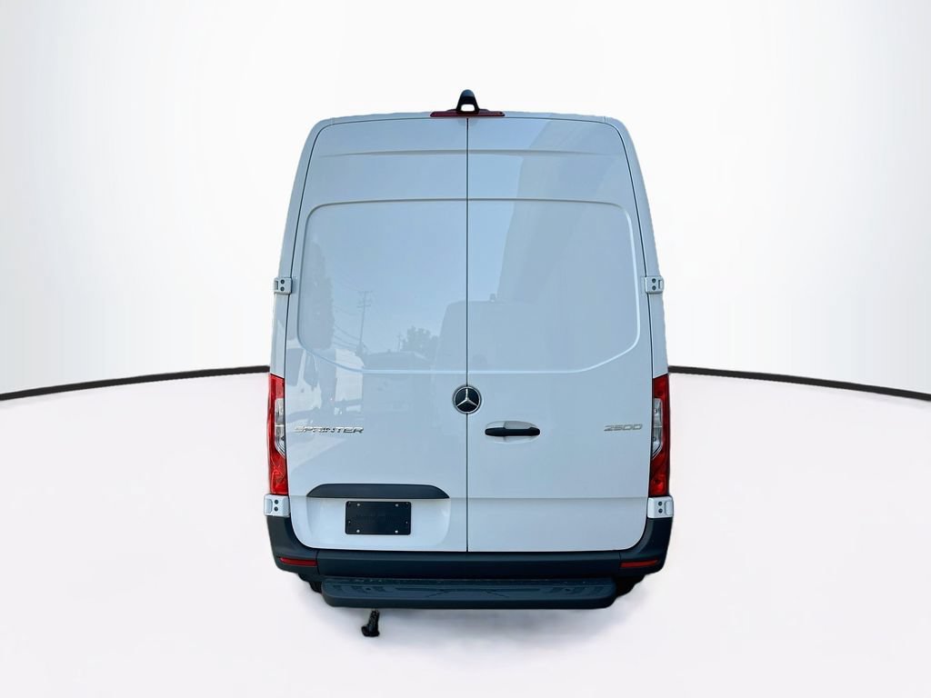 New 2026 Arctic White Mercedes-Benz Cargo 144 WB image 29