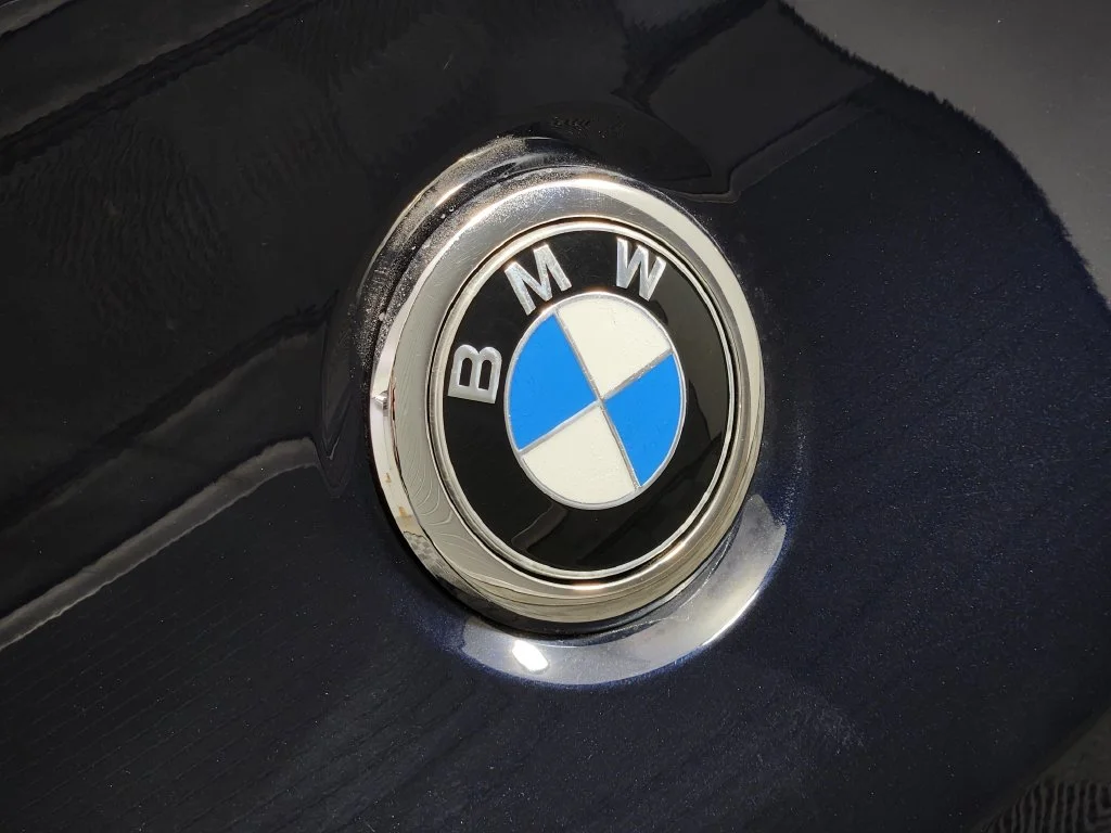 Used 2019 Black BMW xDrive30i image 9