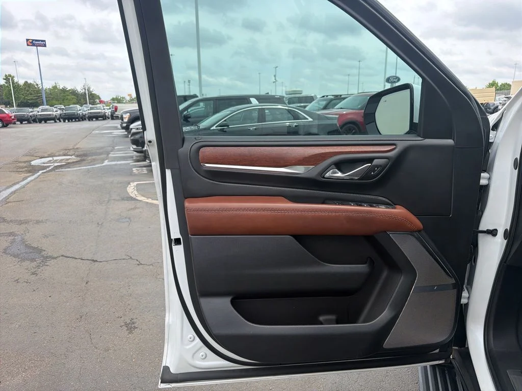 Certified Used 2024 White Frost Tri-Coat GMC Denali Ultimate image 19