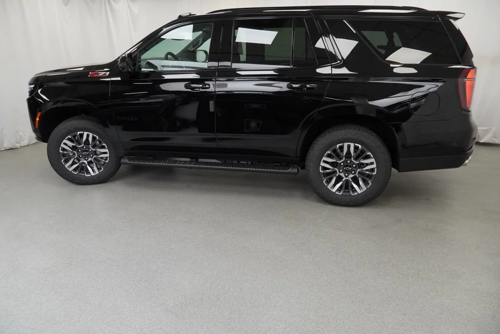 New 2026 Black Chevrolet Z71 image 41