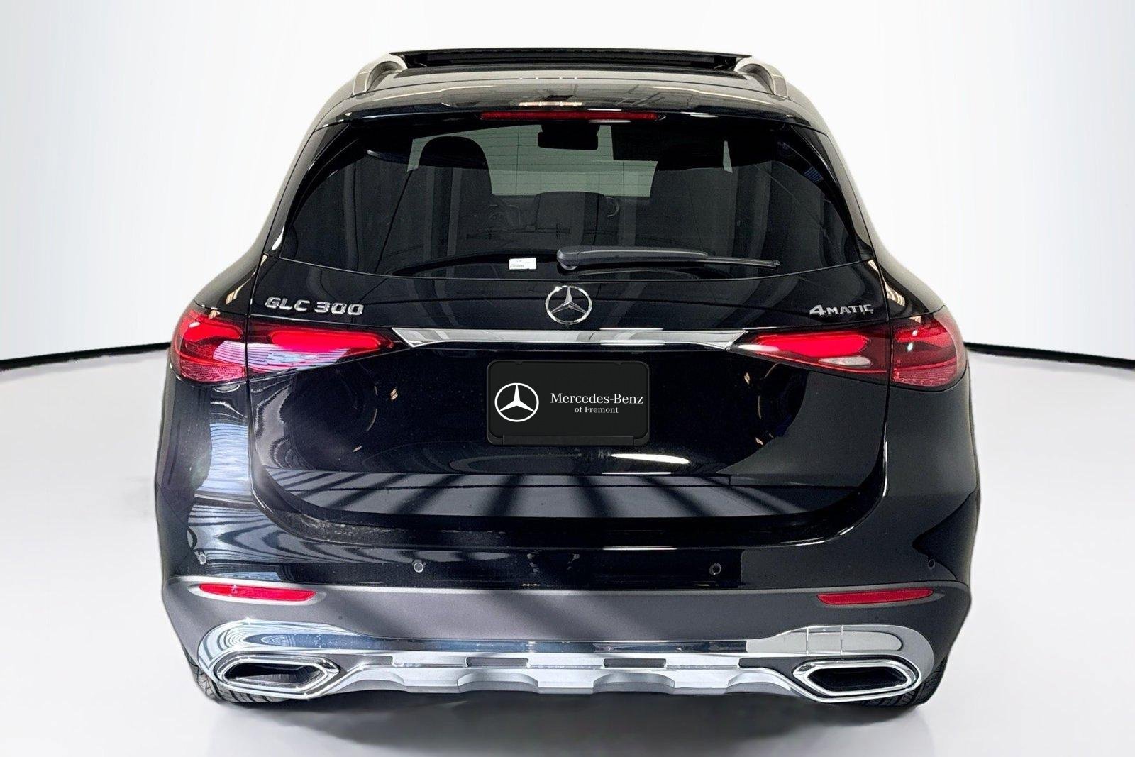 New 2026 Black Mercedes-Benz GLC 300 image 6