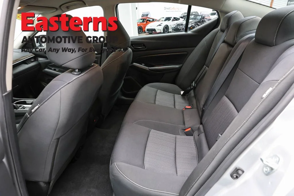 Used 2023 Silver Nissan 2.5 SV image 21