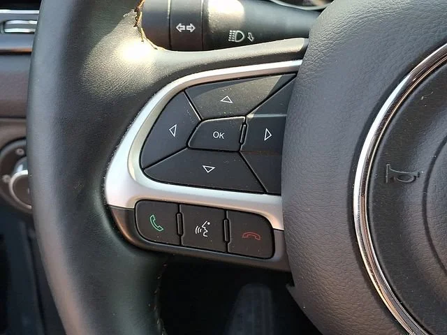 Used 2018 Gray Jeep Limited 4x4 image 21