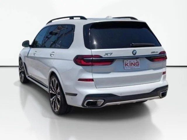 Used 2023 White BMW xDrive40i image 7
