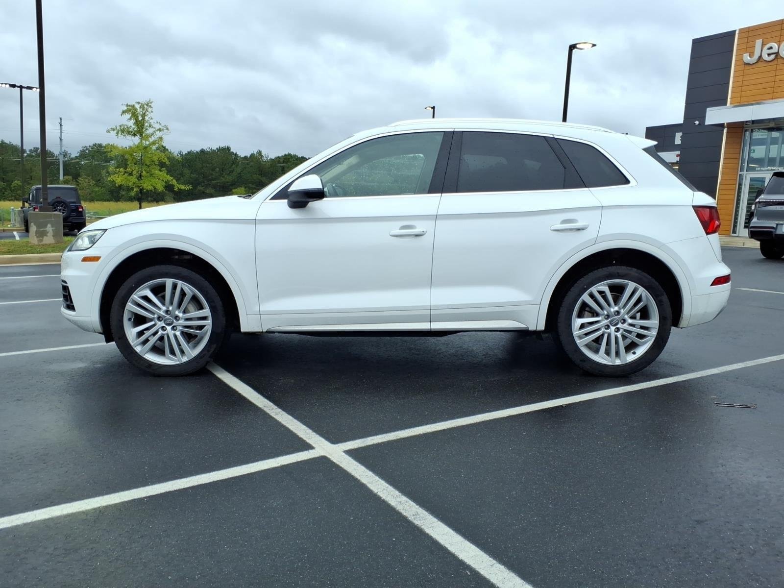 Used 2018 Ibis White Audi Premium Plus image 3