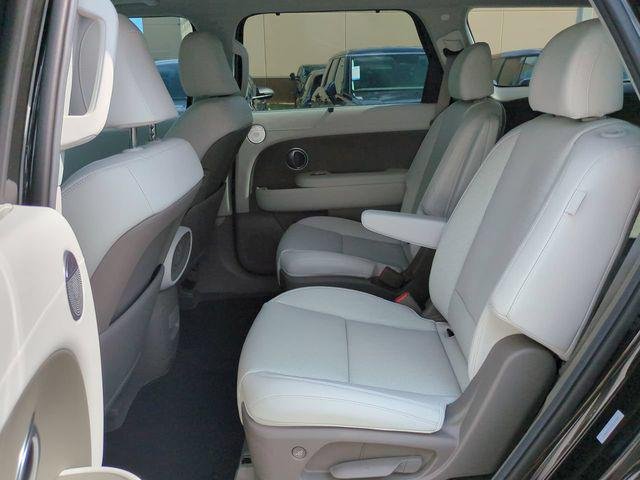 New 2026 Black Hyundai Limited FWD image 11
