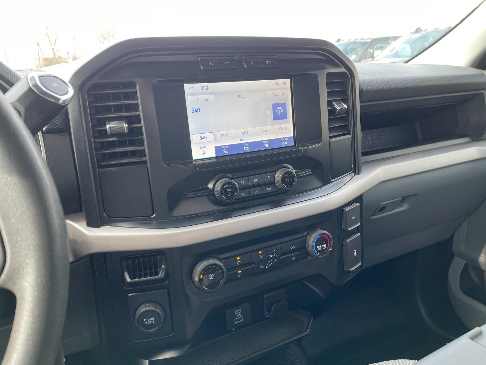 Used 2023 White Ford XL image 17