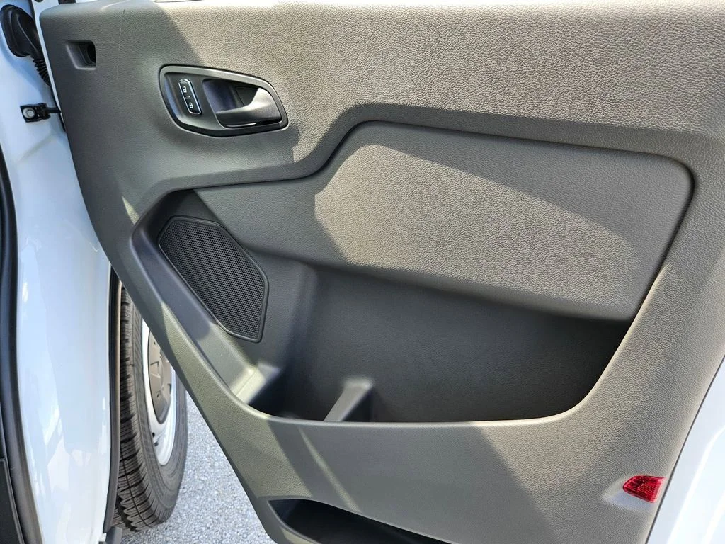 2025 Ford Transit Passenger Van XL - Photo 29
