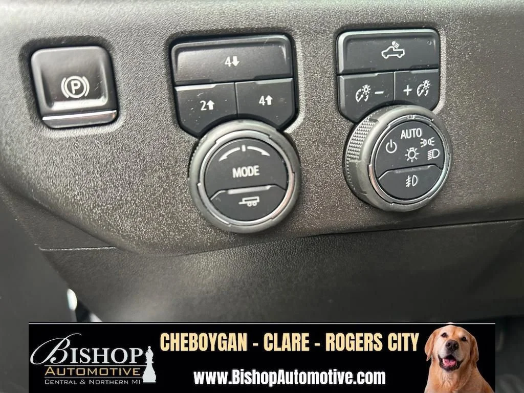 Pre-Owned 2025 Chevrolet Silverado 2500 HD LT Crew Cab image 29