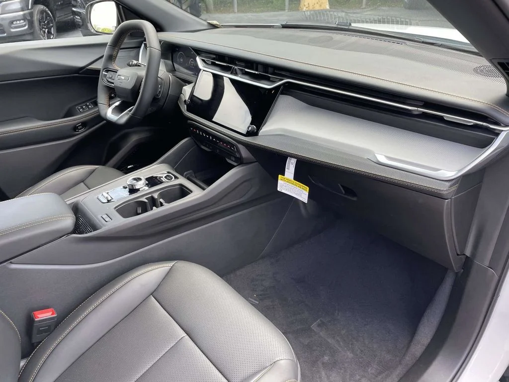New 2026 Bright White Clearcoat Jeep Laredo image 14