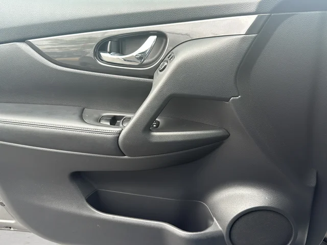 Used 2018 Gray Nissan SV image 30