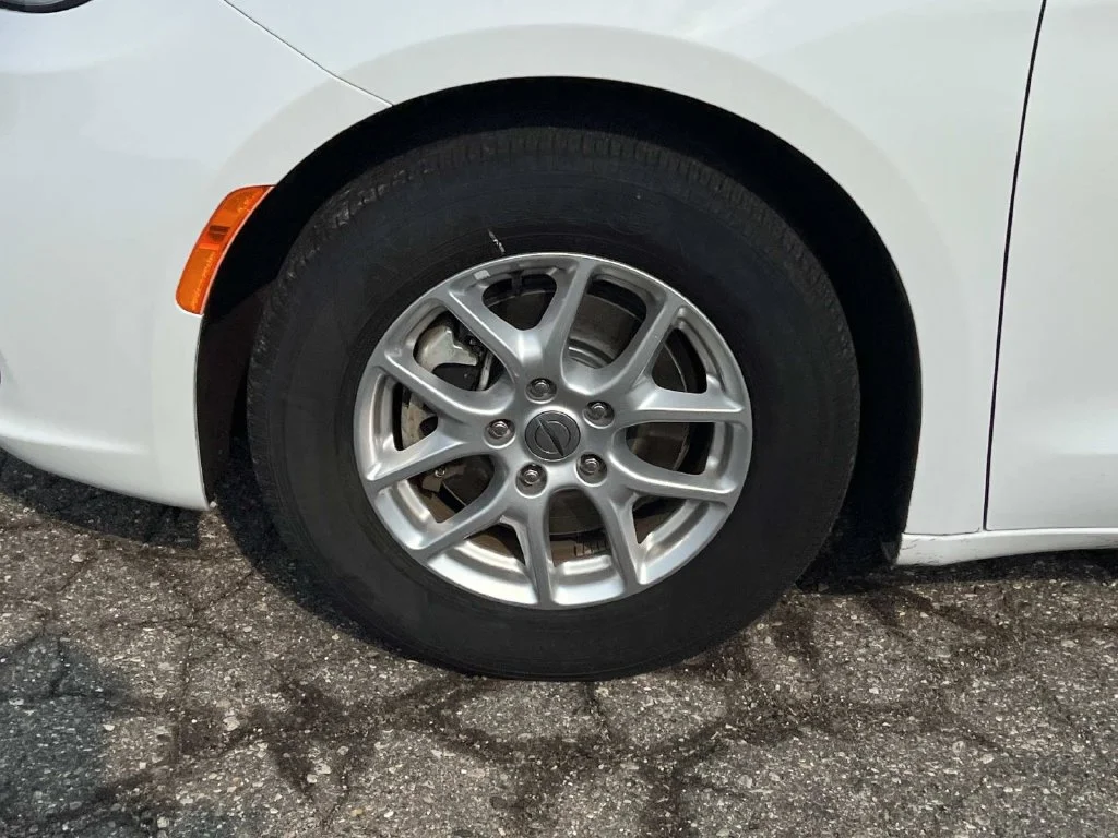 Used 2023 White Chrysler Touring L image 25