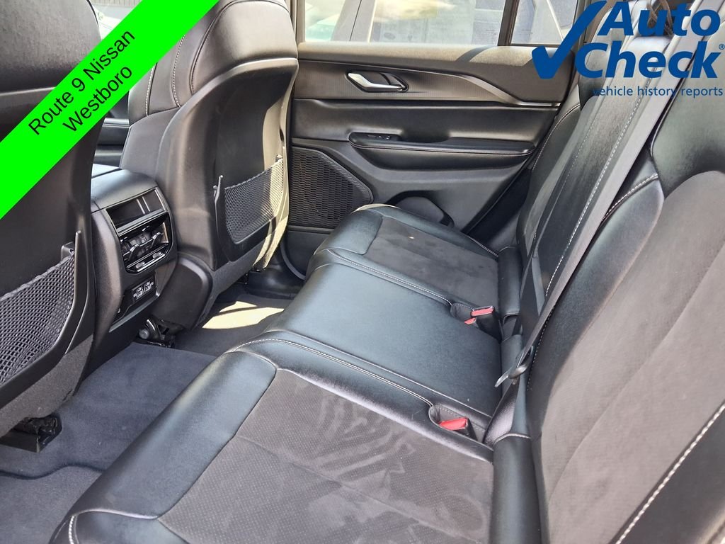 Used 2023 Red Jeep Altitude X image 14