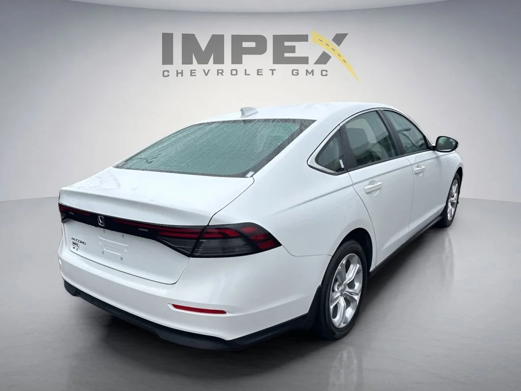Used 2024 White Honda LX image 5