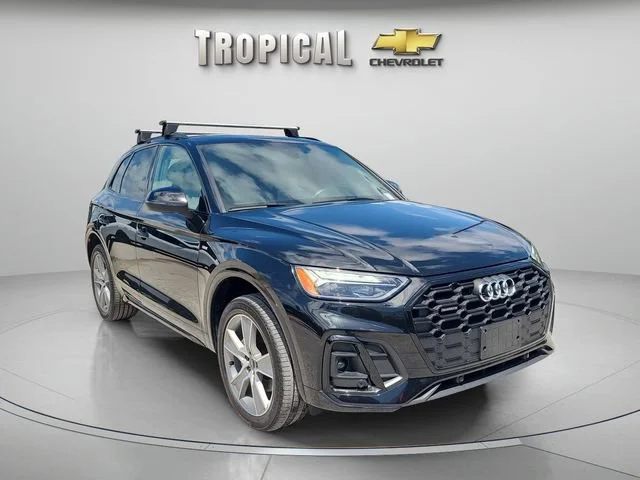 Used 2025 Gray Audi S line Premium image 4