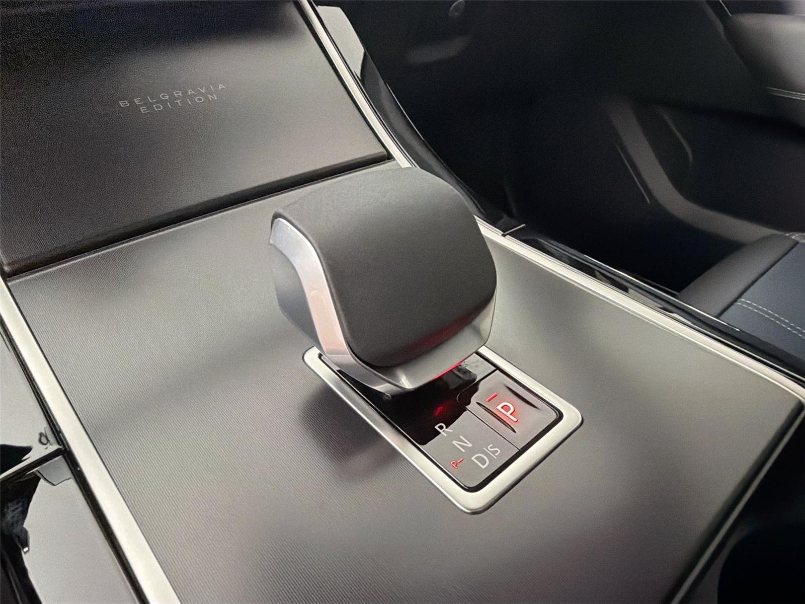 New 2026 Varesine Blue LAND ROVER Belgravia Edition P250 image 16