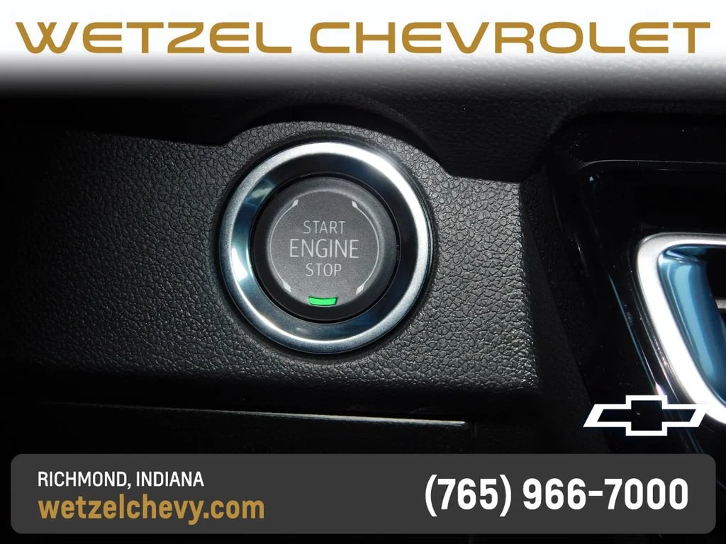 New 2027 Summit White Chevrolet LT image 40