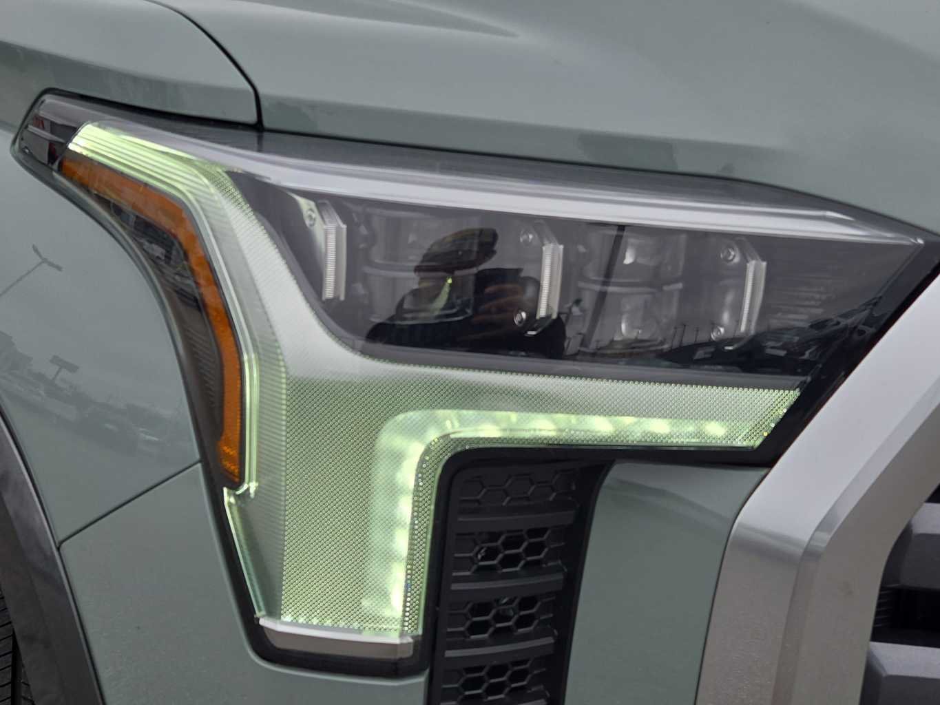 2026 Toyota Tundra Limited - Photo 14