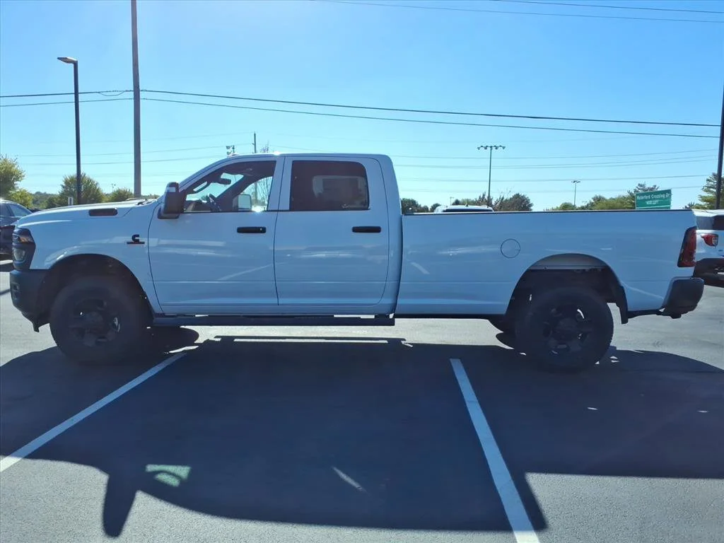 New 2026 Bright White Clear-Coat Exterior Paint RAM Tradesman image 3