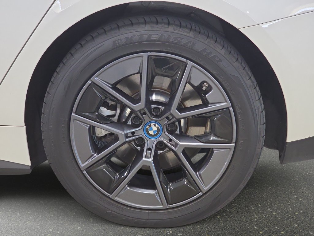 Certified Used 2024 Alpine White BMW eDrive35 image 32