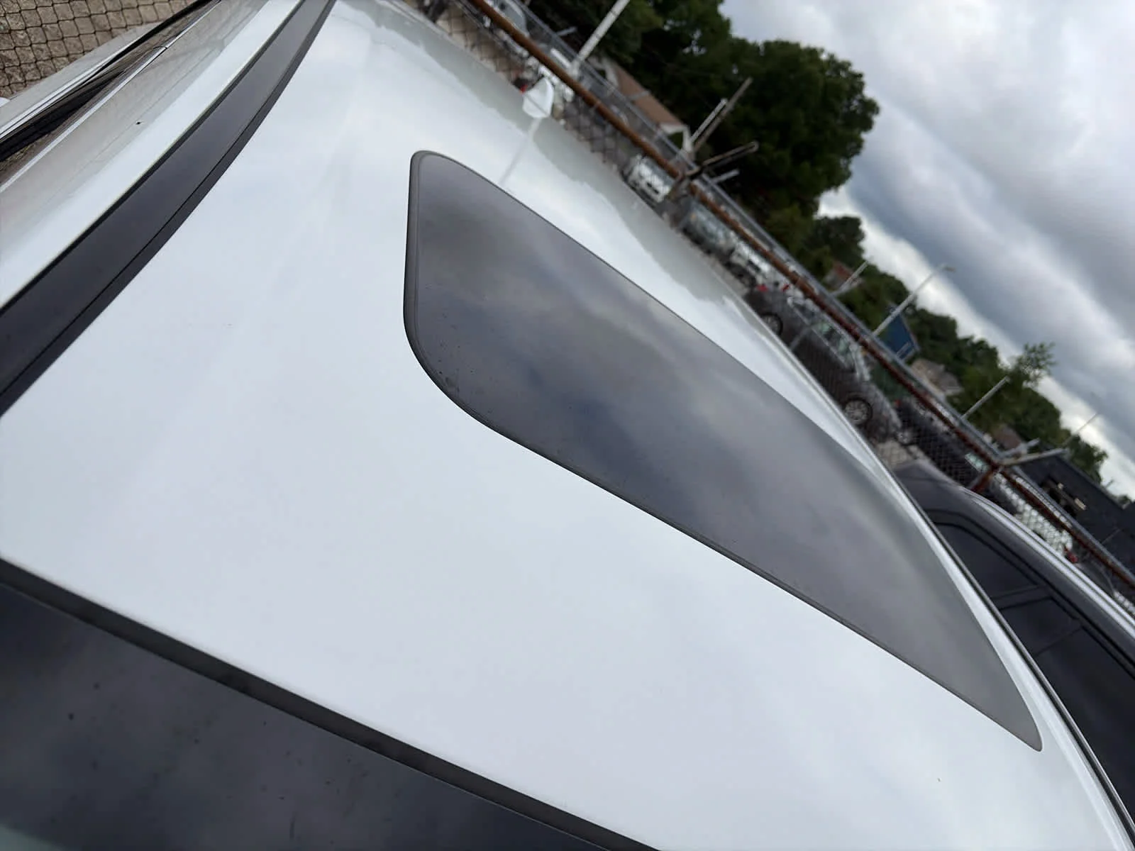 Used 2026 Platinum White Pearl Honda EX-L image 4