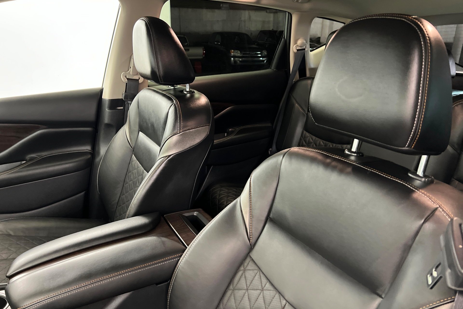 Used 2021 Gun Metallic Nissan Platinum image 17