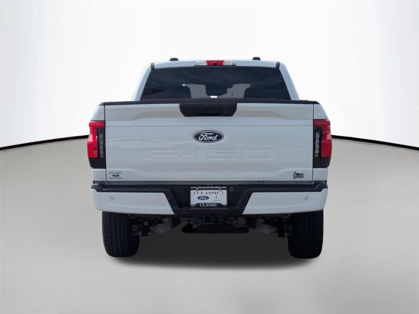 Used 2025 Oxford White Ford XLT image 6