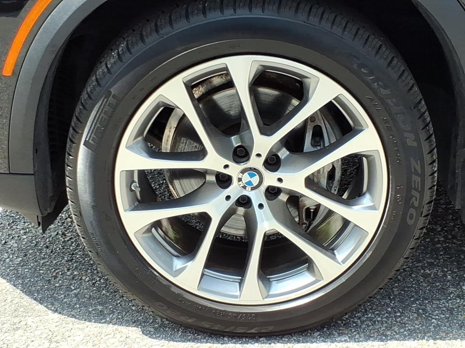 Used 2026  BMW sDrive40i image 4