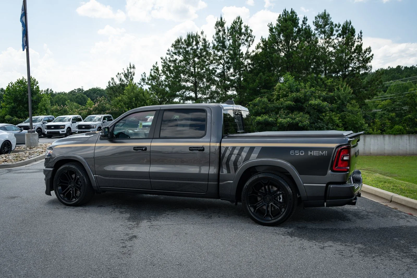 New 2026 Granite Crystal Metallic Clear-Coat Exterior Paint RAM Big Horn with DC 650 Supercharged Package image 21