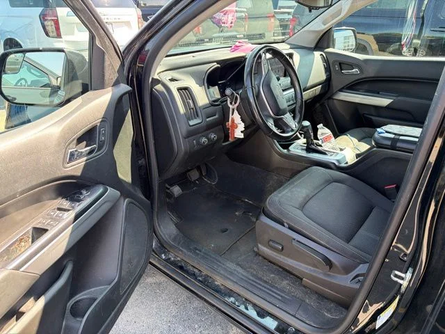 Used 2019 Black Chevrolet LT image 9