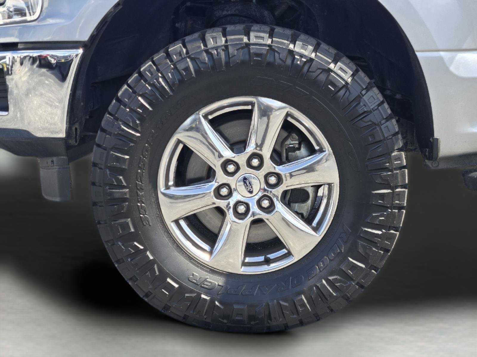 Used 2020 Iconic Silver Ford XLT image 8