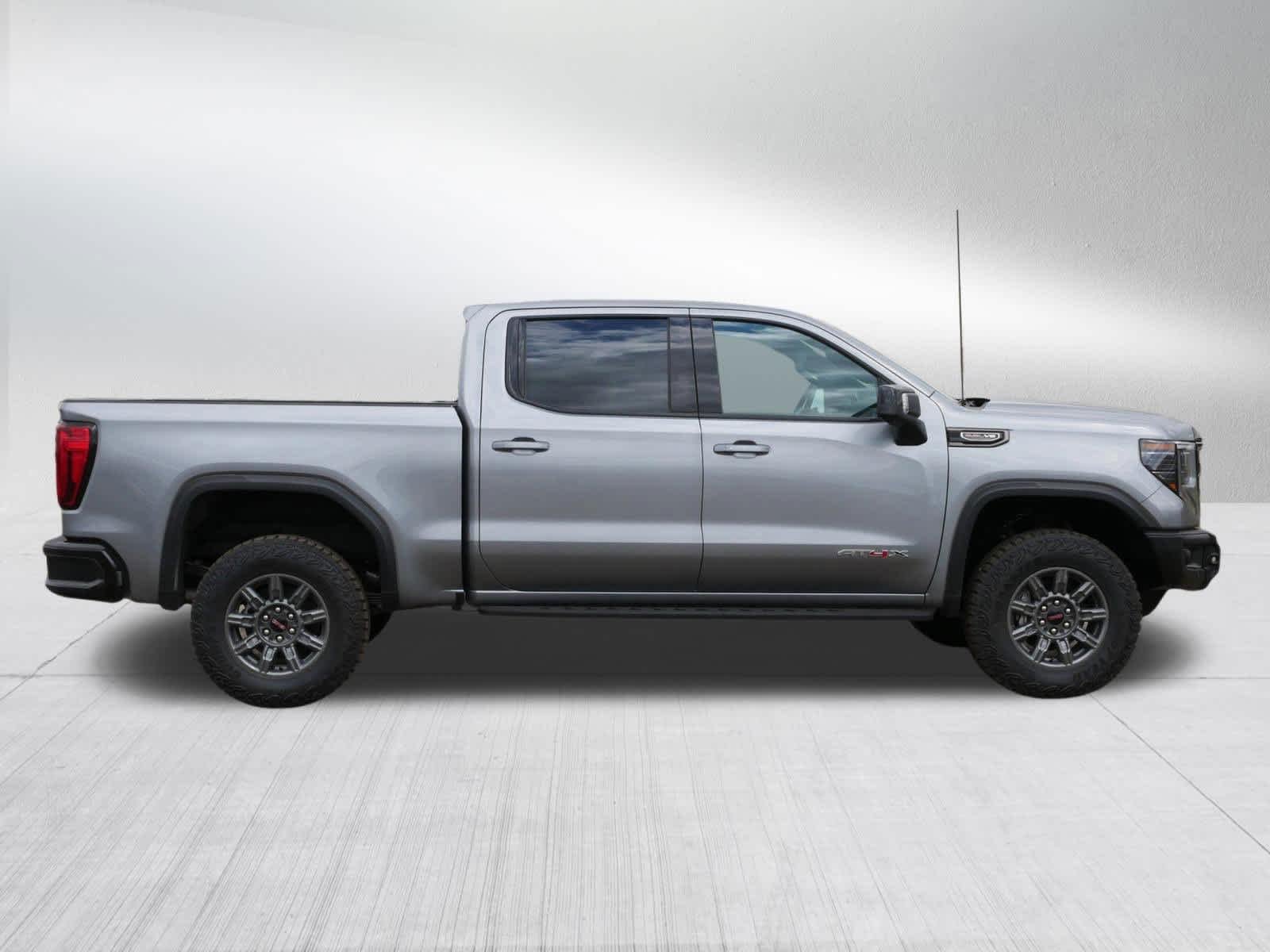 2026 GMC Sierra 1500 AT4X - Photo 6