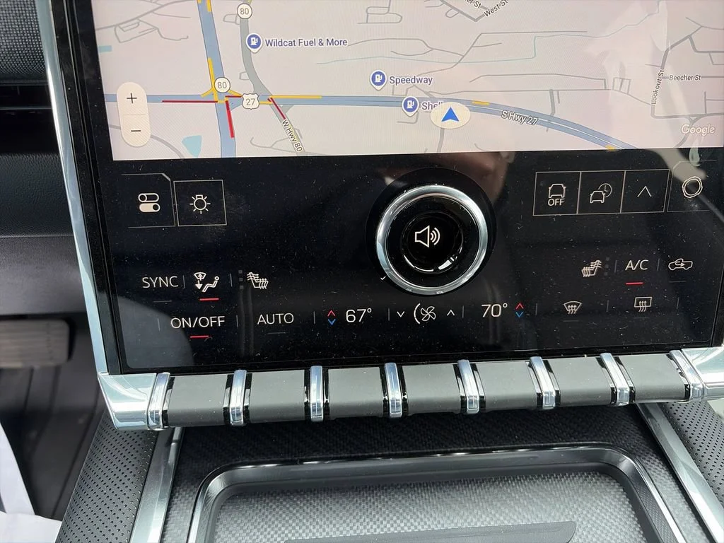 New 2026 Onyx Black GMC Elevation Standard Range image 25