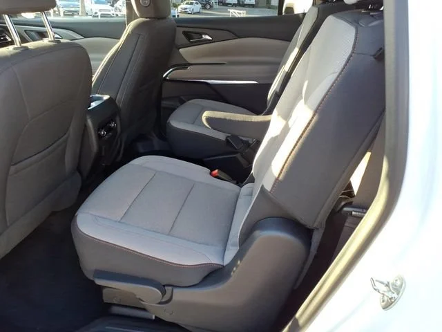 Used 2026 Summit White Chevrolet LT image 14