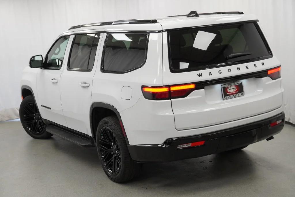 Used 2025 White Jeep Series II image 15