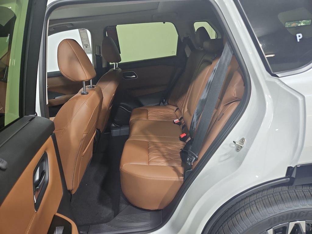 2026 Nissan Rogue Platinum - Photo 25