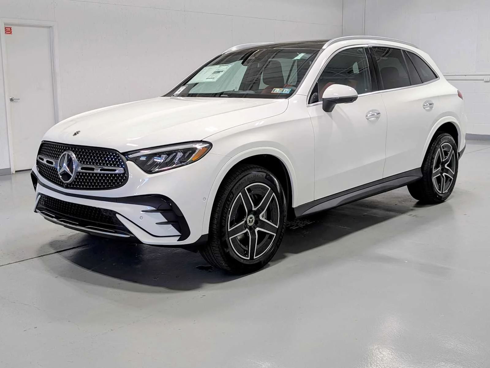 2026 Mercedes-Benz GLC GLC 300 4MATIC's photo