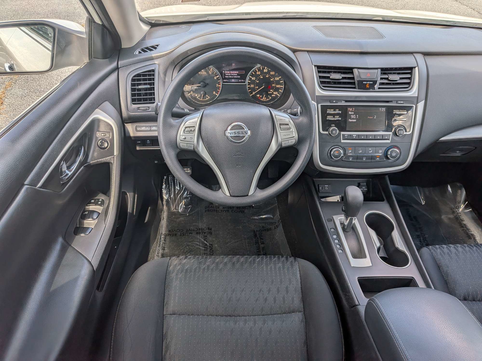 Used 2018 White Nissan 2.5 S image 13