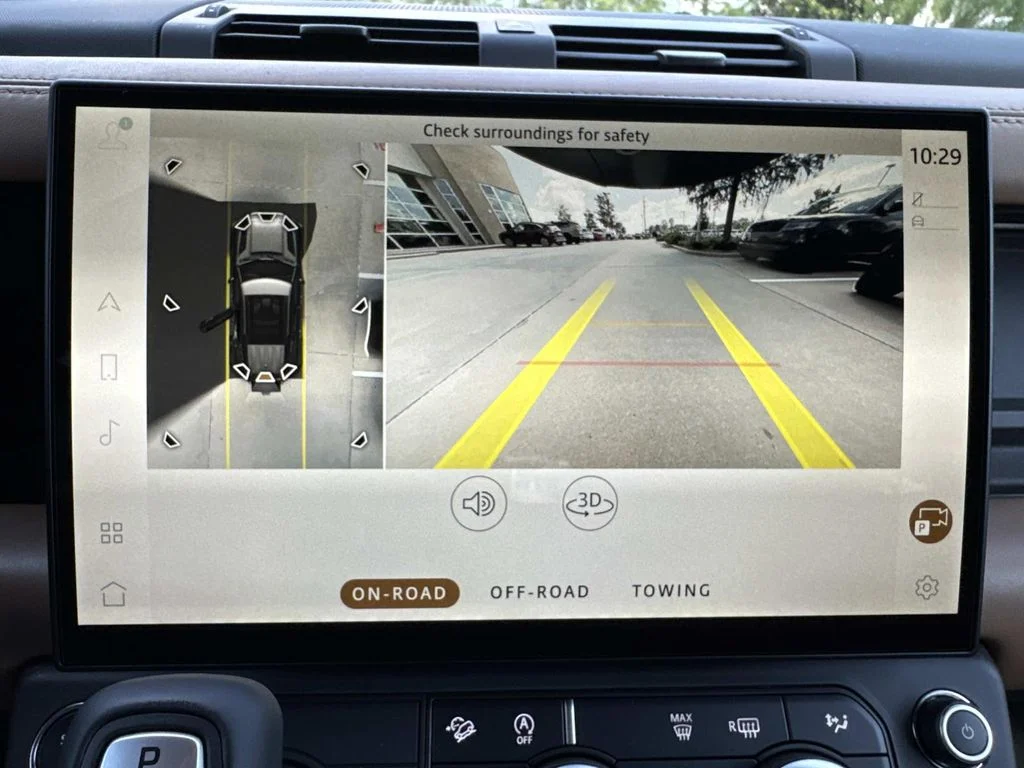 New  Gray Land Rover X-Dynamic SE image 14