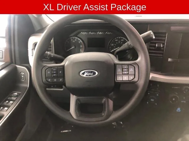 New 2026 Oxford White Ford F-350® XL image 7