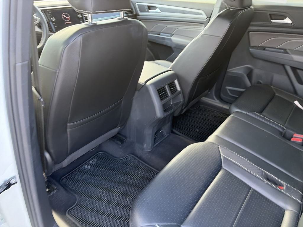 Used 2021  Volkswagen 3.6L V6 SEL image 28