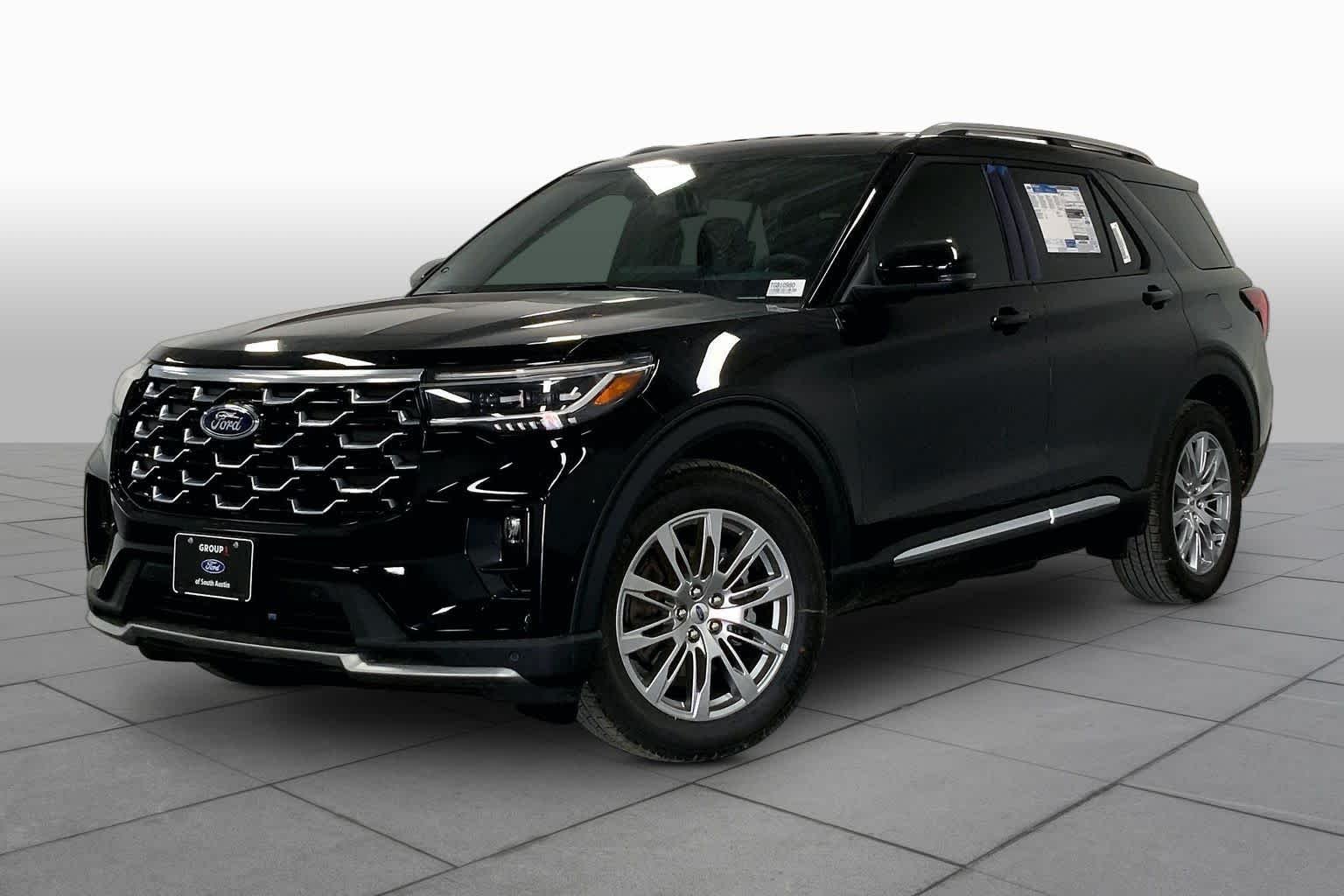 New 2026 Agate Black Metallic Ford Platinum™ image 22