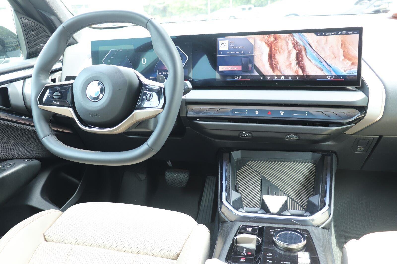 Used 2025 Black Sapphire Metallic BMW 30 xDrive image 27