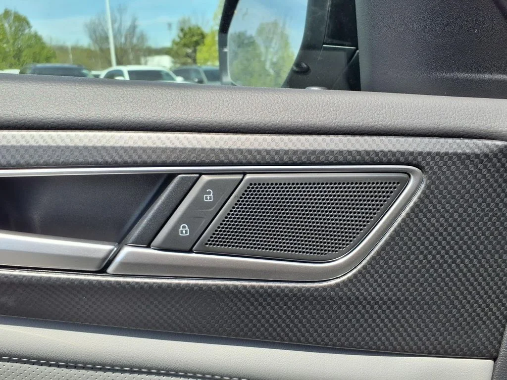 New 2026 Deep Black Pearl Volkswagen 2.0T Peak Edition image 8