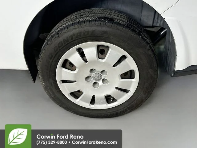 Used 2016 Bright White Ram SLT image 29